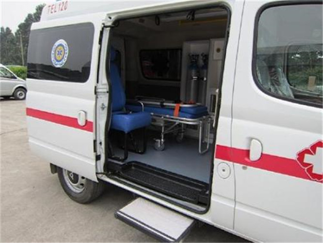 新吴救护车出租服务案例7